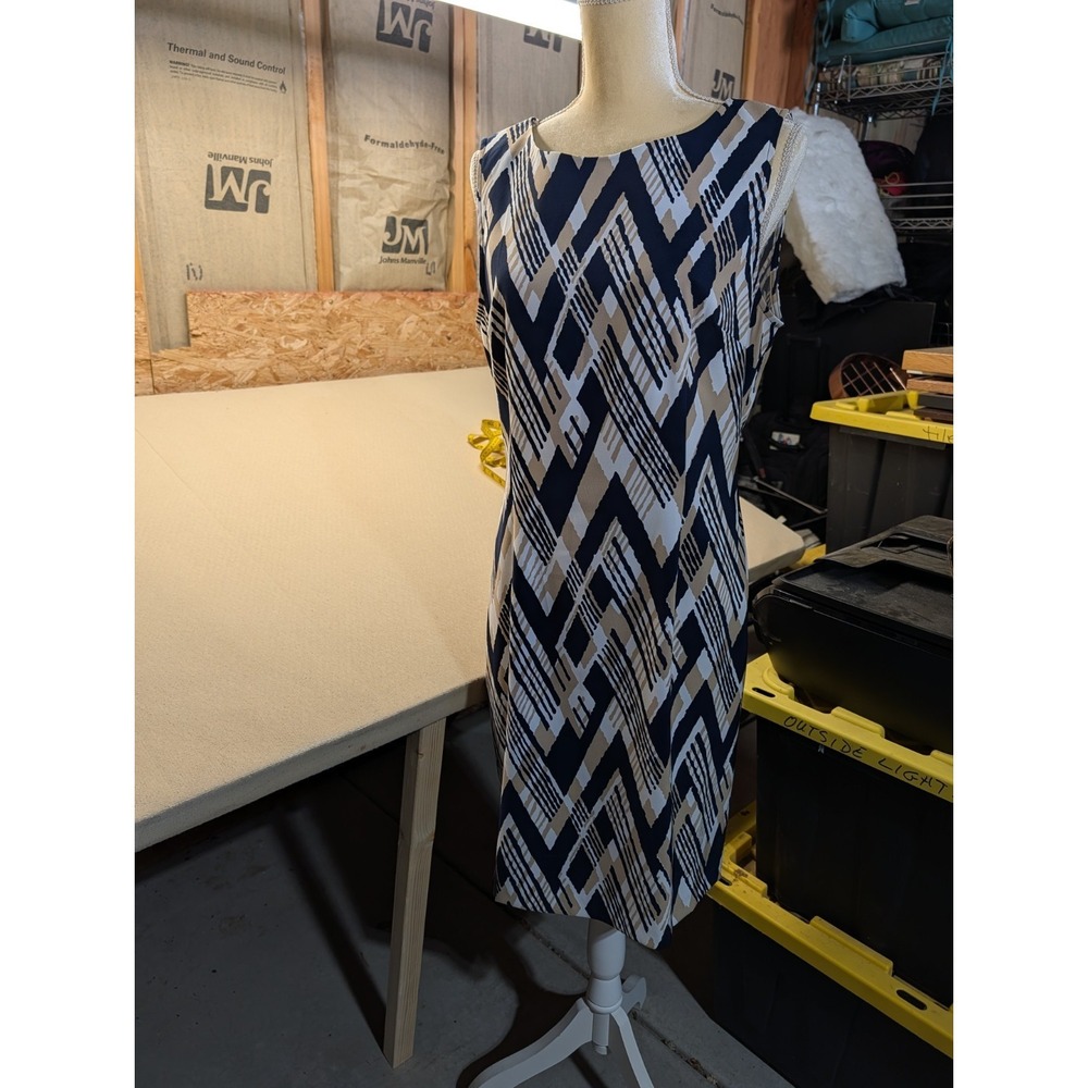 Connected Women's Dress Size 14 Geometric Poly Blend Hidden Zip Lined